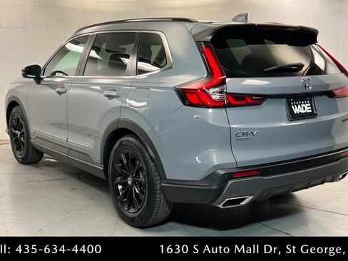 Used 2025 Honda CR-V Sport-L image 3