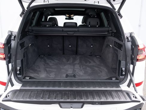 Used 2022 BMW X5 sDrive40i w/ M Sport Package image 28