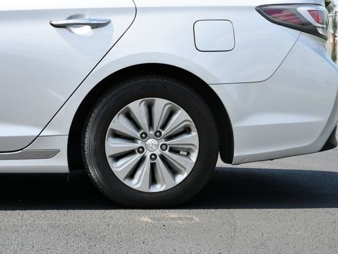 Used 2016 Hyundai Sonata SE FWD image 11