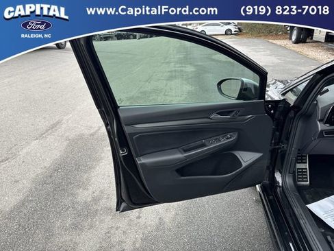 Used 2024 Volkswagen Golf R AWD/4WD image 19