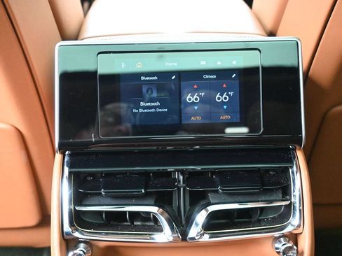 Used 2022 Bentley Flying Spur V8 AWD/4WD image 25