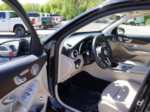 Used 2020 Mercedes-Benz GLC 300 4MATIC image 14