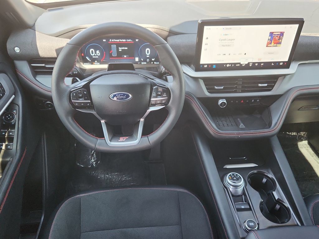 Used 2025 Ford Explorer ST AWD/4WD image 10