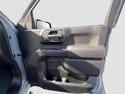 Used 2024 Chevrolet Silverado 1500 Custom image 17