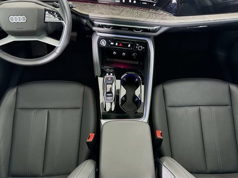 Used 2025 Audi Q5 Premium w/ Premium Plus AWD/4WD image 17