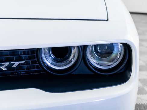 Used 2015 Dodge Challenger SRT Hellcat image 24