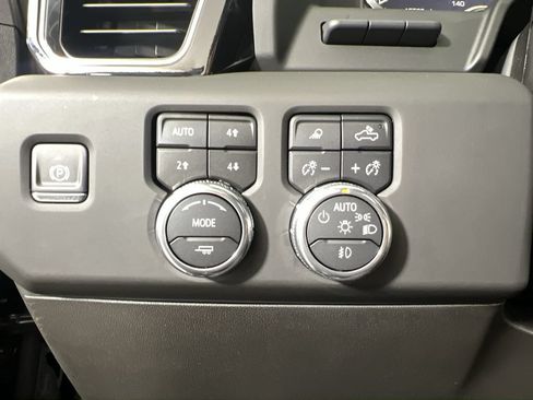 Used 2025 GMC Sierra 1500 Denali Ultimate AWD/4WD image 19