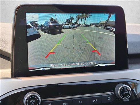 Used 2022 Ford Escape SE w/ SE Sport Appearance Package FWD image 16