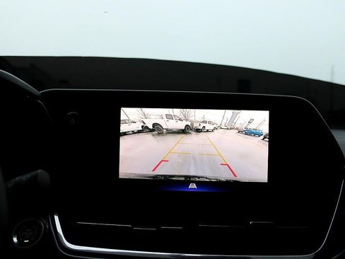 Used 2024 Chevrolet Trax ACTIV w/ Sunroof Package image 15