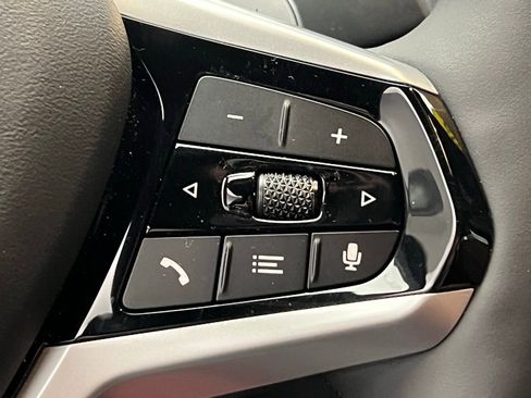 Certified 2025 BMW 330i Sedan image 18