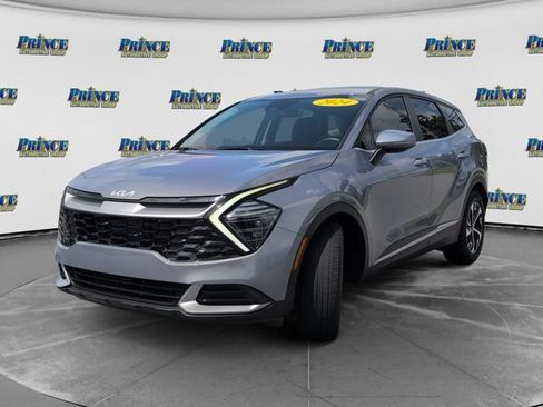 Used 2024 Kia Sportage EX FWD image 13