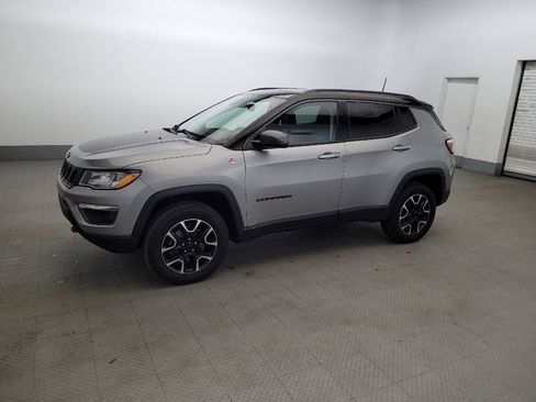 Used 2020 Jeep Compass Trailhawk w/ Leather Interior Group AWD/4WD image 2