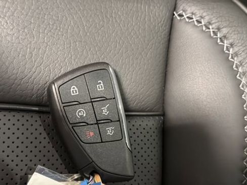 Used 2023 GMC Yukon Denali AWD/4WD image 45