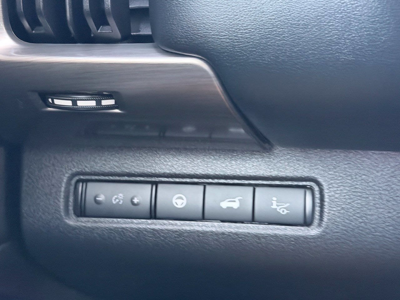 Certified 2024 Nissan Pathfinder Platinum w/ Lighting Package (N93) AWD/4WD image 20