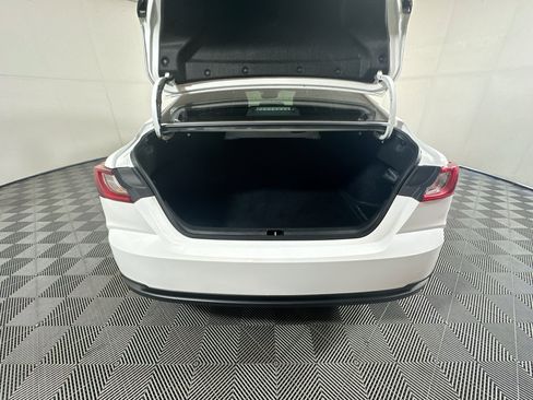 Used 2025 Toyota Camry LE FWD image 31