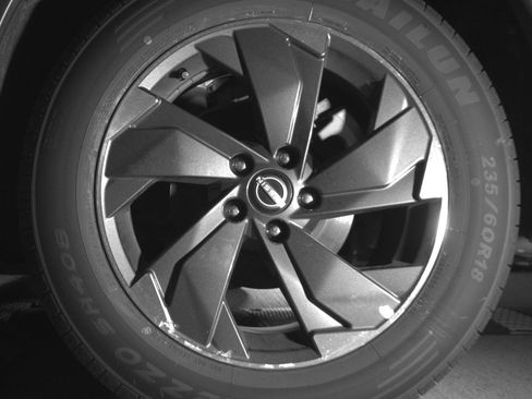 Used 2025 Nissan Rogue SV image 14