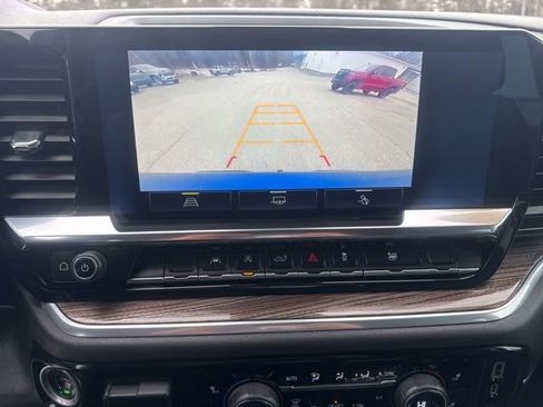 Used 2022 Chevrolet Silverado 1500 RST w/ Convenience Package II AWD/4WD image 20