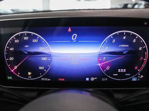 Used 2025 Mercedes-Benz GLC 300 4MATIC image 25