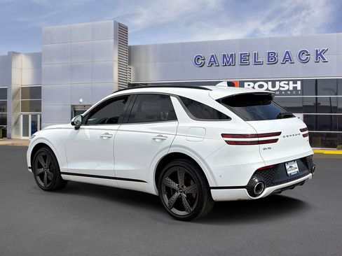 Used 2023 Genesis GV70 2.5T w/ Sport Prestige Package AWD/4WD image 4