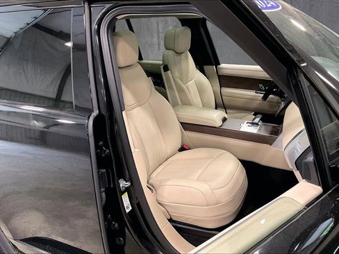 Certified 2024 Land Rover Range Rover SE AWD/4WD image 29