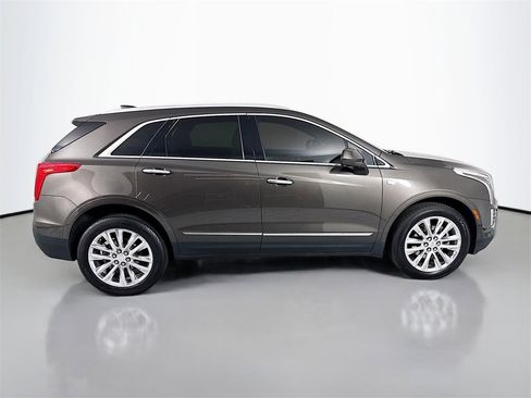 Used 2019 Cadillac XT5 Premium Luxury image 8
