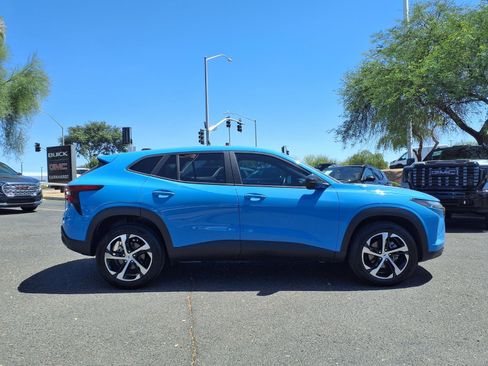 Used 2024 Chevrolet Trax RS w/ Driver Confidence Package FWD image 4