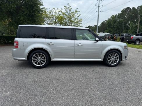 Used 2013 Ford Flex Limited FWD image 7