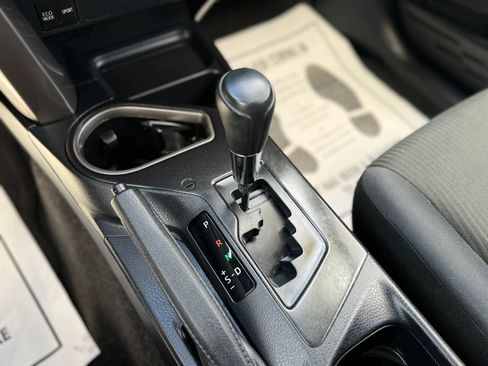 Used 2018 Toyota RAV4 LE image 22