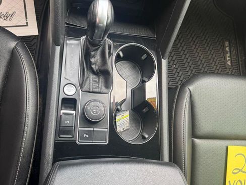 Used 2019 Volkswagen Atlas SEL AWD/4WD image 11
