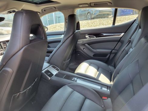 Used 2012 Porsche Panamera 4 AWD/4WD image 25