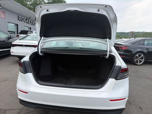 Used 2023 Honda Accord LX image 10