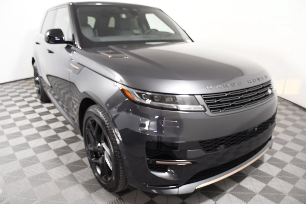 New 2026 Land Rover Range Rover Sport Dynamic SE AWD/4WD image 9