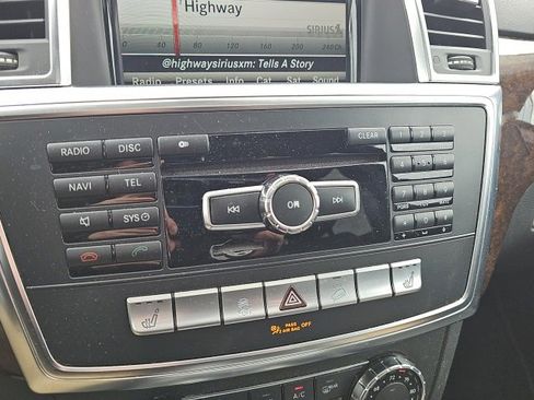 Used 2013 Mercedes-Benz ML 350 BlueTEC 4MATIC image 19