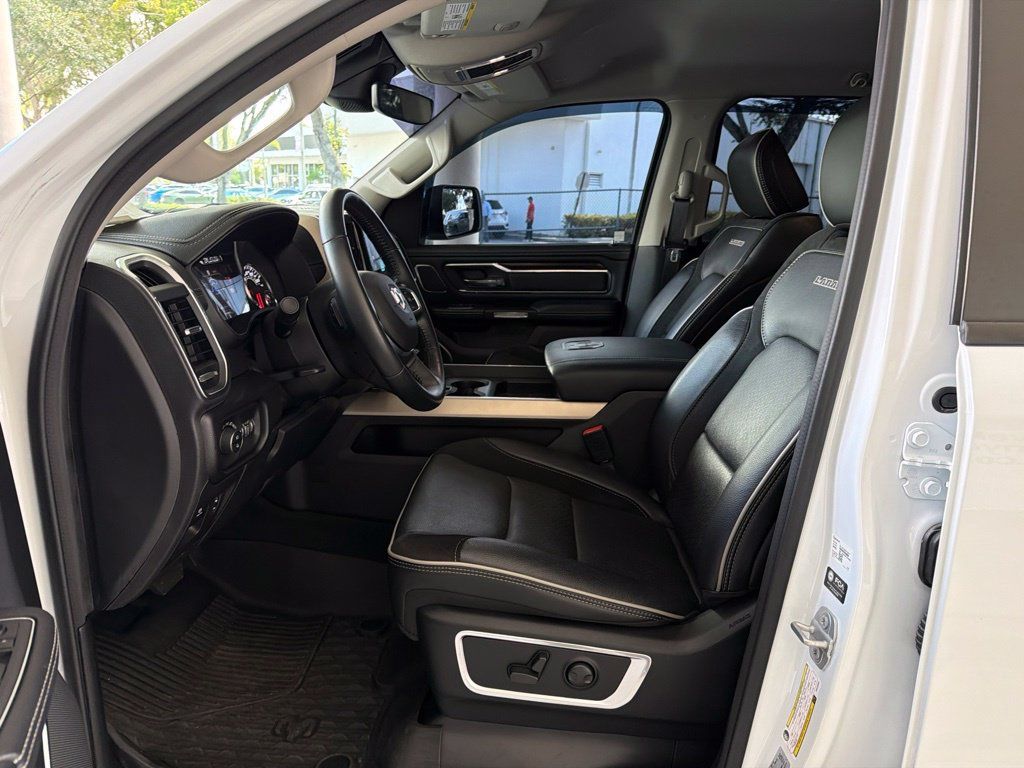 Used 2022 RAM 1500 Laramie AWD/4WD image 6