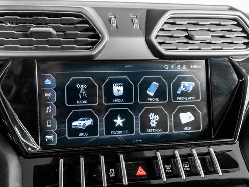 Used 2022 Lamborghini Urus AWD image 41