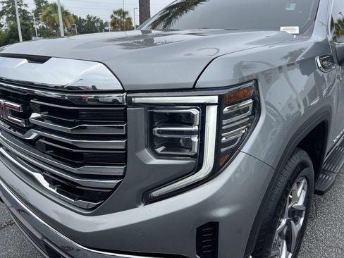 Used 2023 GMC Sierra 1500 SLT w/ SLT Convenience Package AWD/4WD image 6