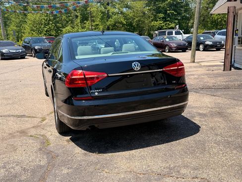 Used 2016 Volkswagen Passat 1.8T S FWD image 6