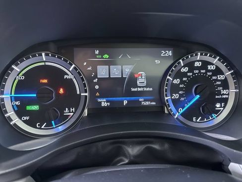 Used 2023 Toyota Highlander XLE AWD/4WD image 12