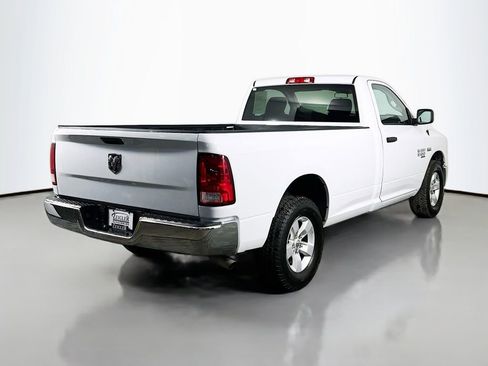 Used 2022 RAM 1500 Classic SLT image 5