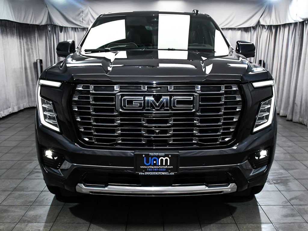 Used 2025 GMC Yukon XL Denali Ultimate AWD/4WD image 2