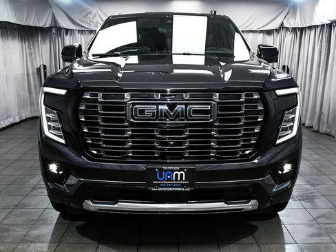 Used 2025 GMC Yukon XL Denali Ultimate AWD/4WD image 2