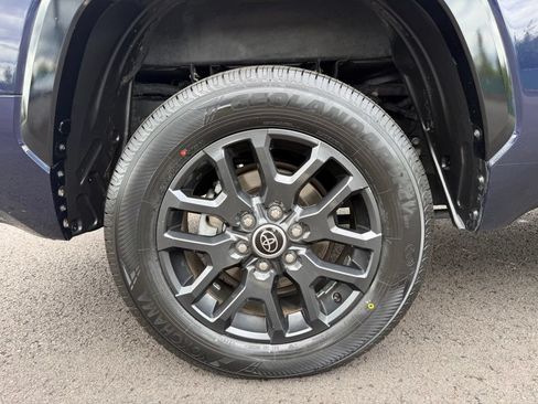 Used 2023 Toyota Tundra Platinum AWD/4WD image 10
