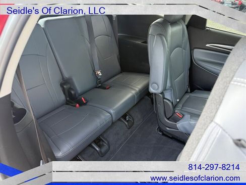Used 2018 Buick Enclave Essence AWD/4WD image 14