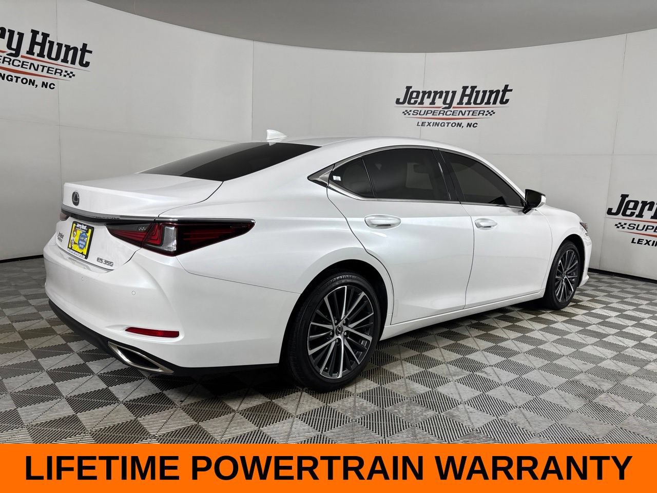 Used 2025 Lexus ES 350 w/ Premium Package FWD image 6