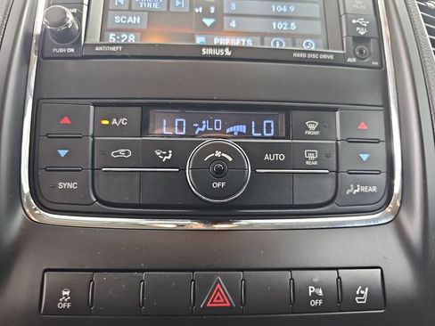 Used 2013 Dodge Durango SXT w/ Popular Equipment Group AWD/4WD image 28