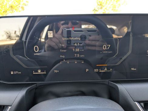 New 2025 Kia K4 GT-Line Turbo FWD image 32