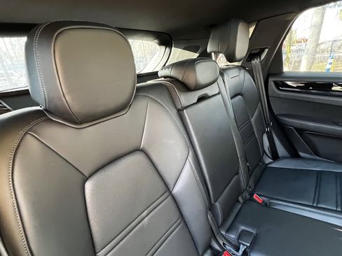 Used 2023 Porsche Cayenne image 42