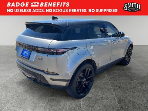 Used 2020 Land Rover Range Rover Evoque SE image 7