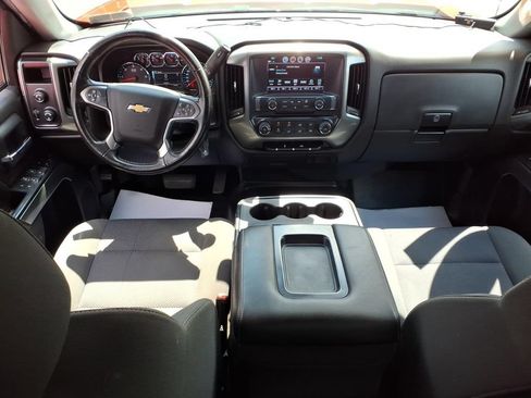 Used 2018 Chevrolet Silverado 1500 LT AWD/4WD image 8