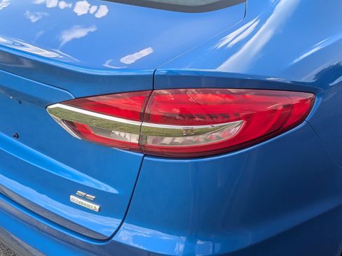 Used 2020 Ford Fusion SE FWD image 35